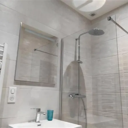 T2 Centre-ville Entierement Renove Apartamento